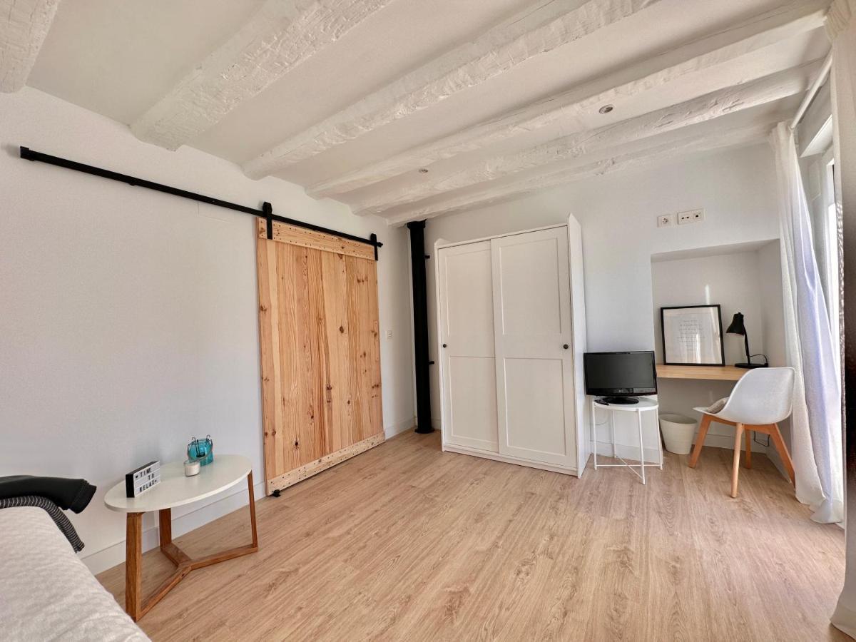 Laura'S Haus Villa Тудела Екстериор снимка