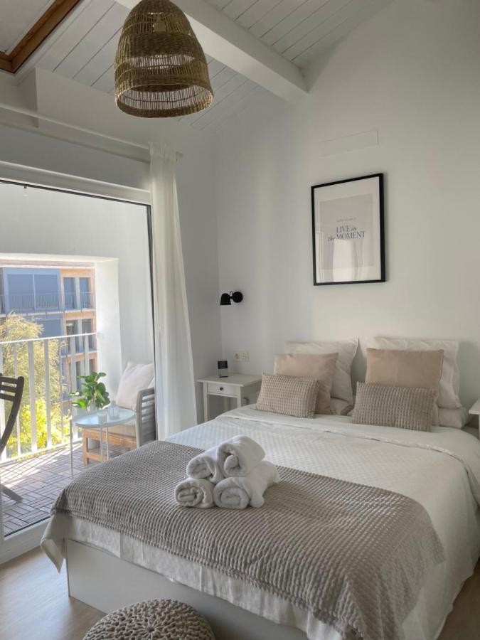 Laura'S Haus Villa Тудела Екстериор снимка