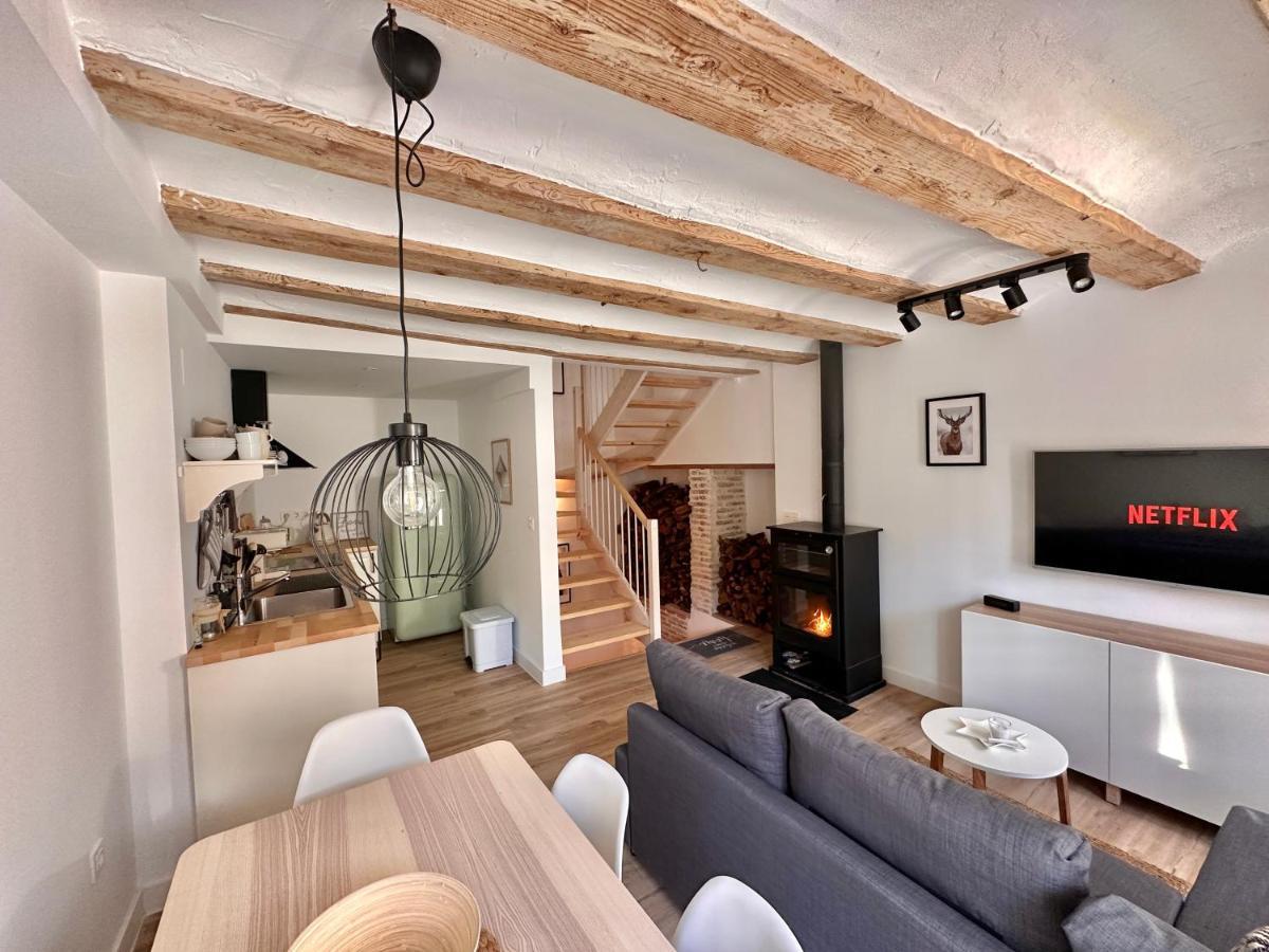 Laura'S Haus Villa Тудела Екстериор снимка