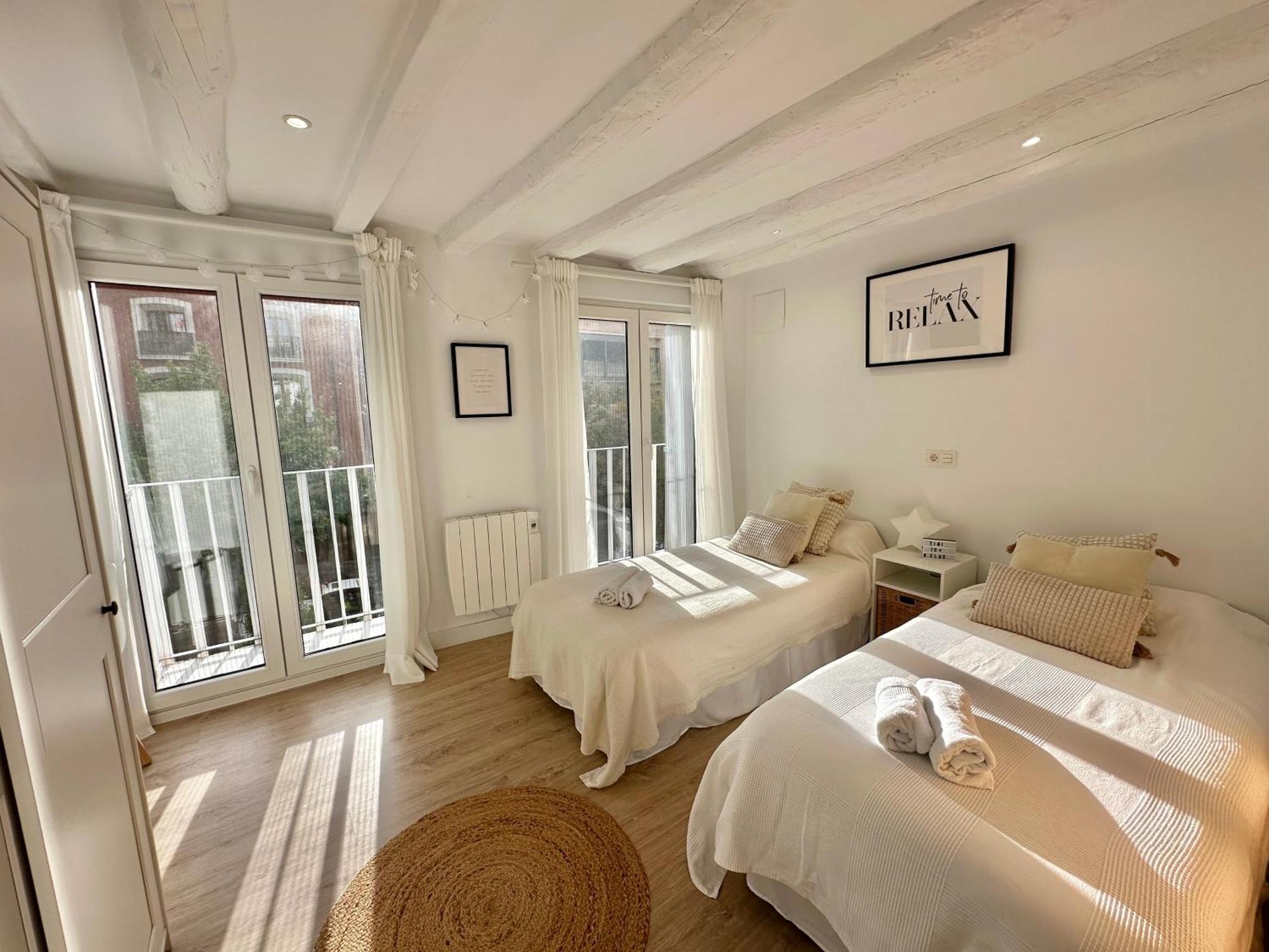 Laura'S Haus Villa Тудела Екстериор снимка