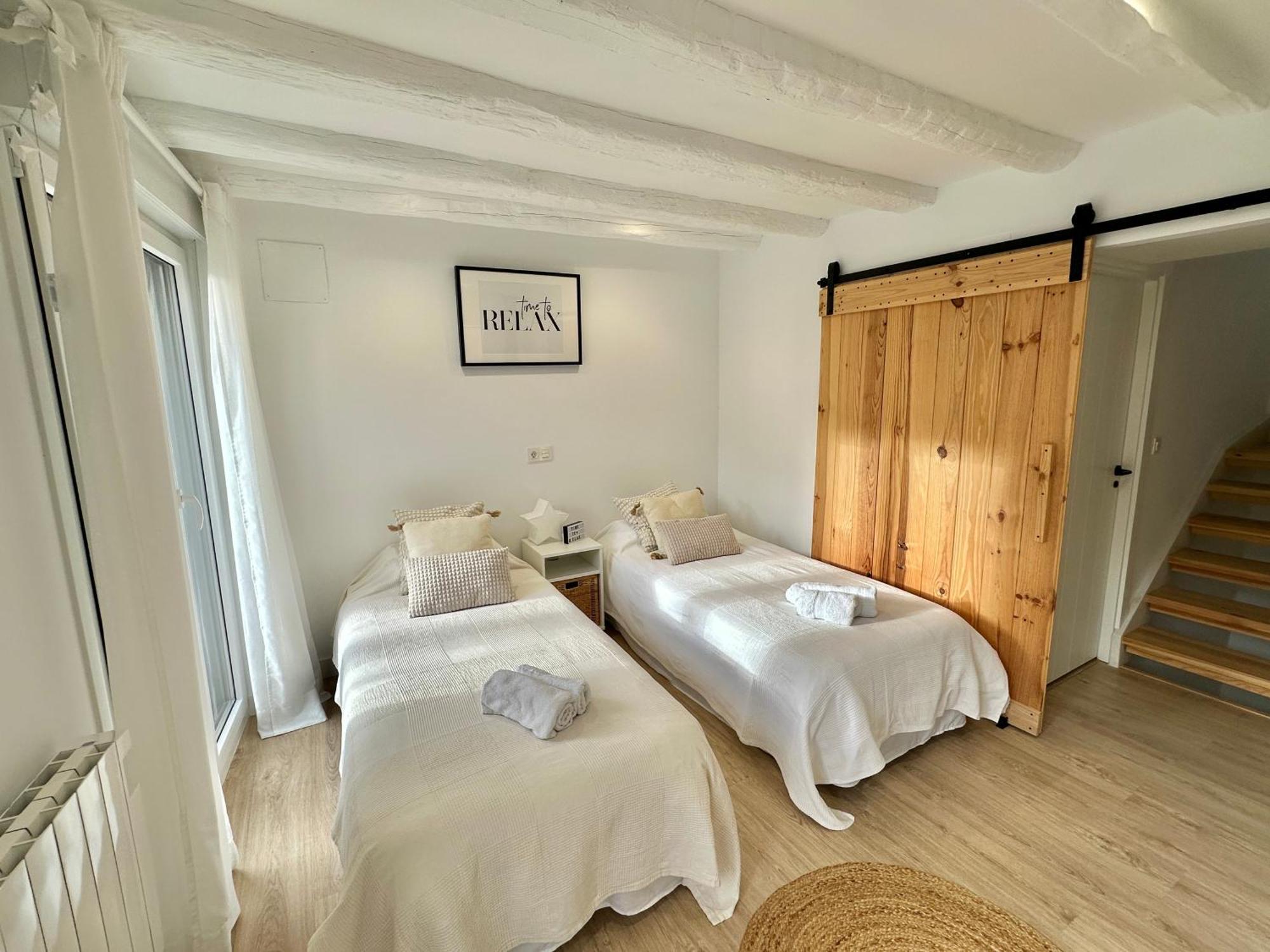 Laura'S Haus Villa Тудела Екстериор снимка